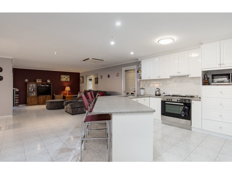 14 Harmony Close, Lilydale VIC 3140