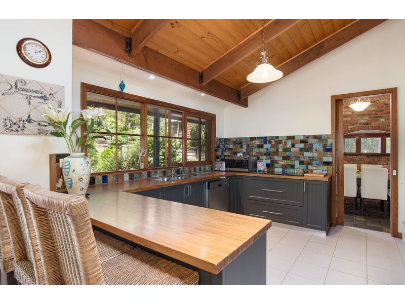 8 Lewis Road, Montrose VIC 3765