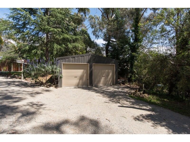 8 Lewis Road, Montrose VIC 3765