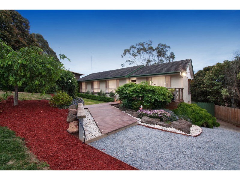 9 Roseman Road, Chirnside Park VIC 3116