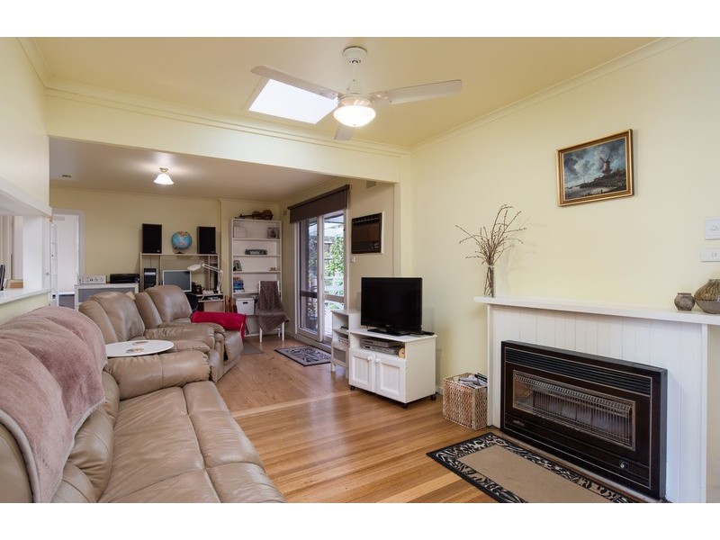 9 Morrison Crescent, Kilsyth VIC 3137