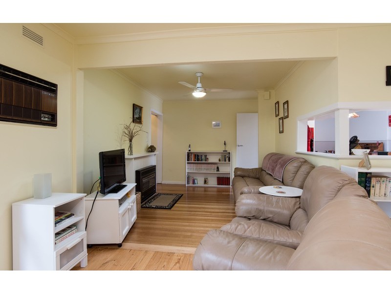 9 Morrison Crescent, Kilsyth VIC 3137