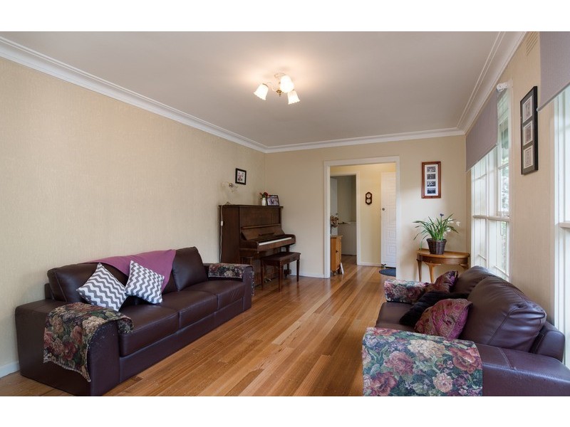 9 Morrison Crescent, Kilsyth VIC 3137