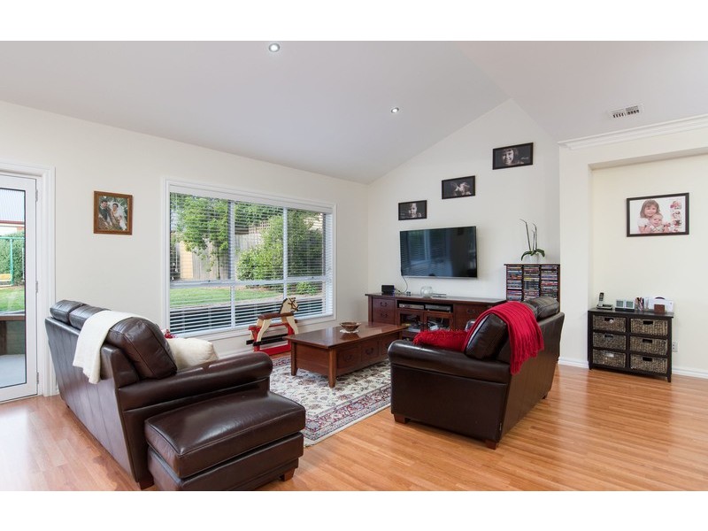 55 Larbert Road, Mooroolbark VIC 3138