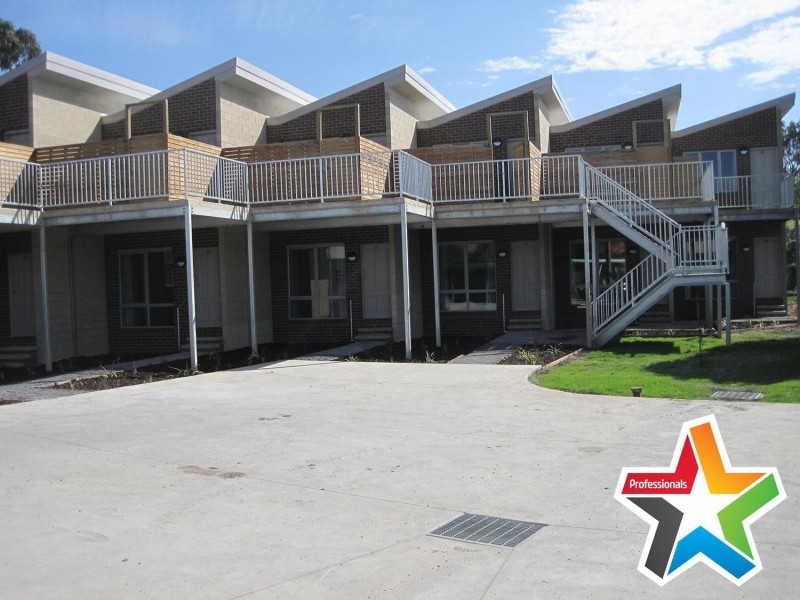 26/8-10 Mount View Parade, Mooroolbark VIC 3138