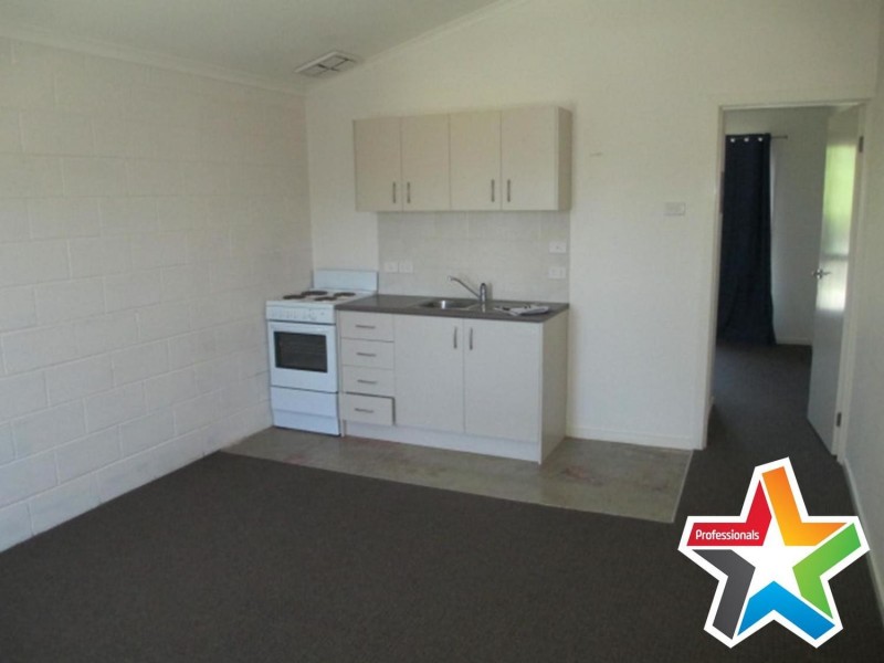 26/8-10 Mount View Parade, Mooroolbark VIC 3138