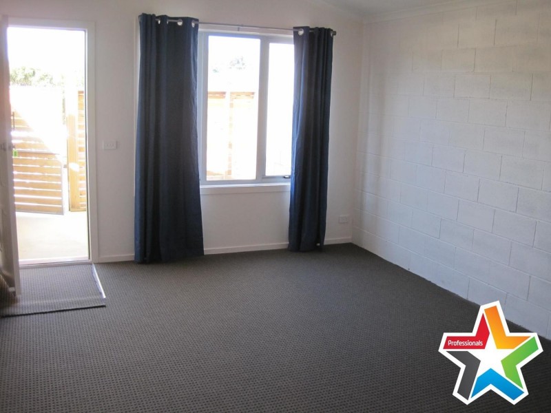 26/8-10 Mount View Parade, Mooroolbark VIC 3138