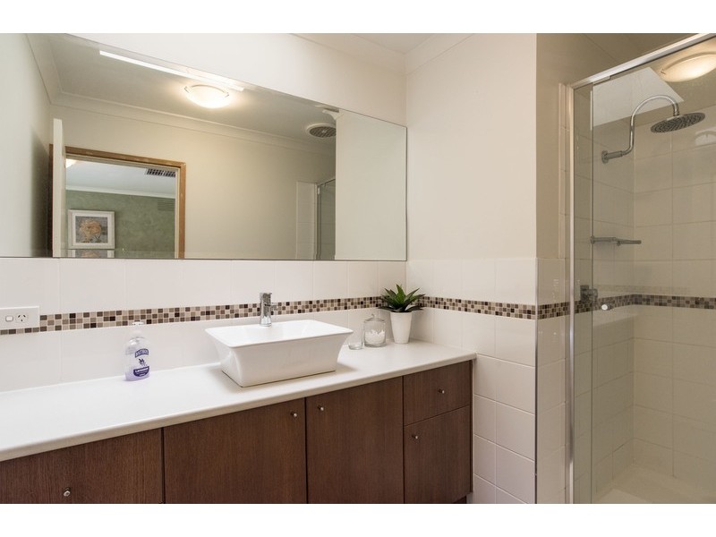8 Warruga Court, Croydon VIC 3136