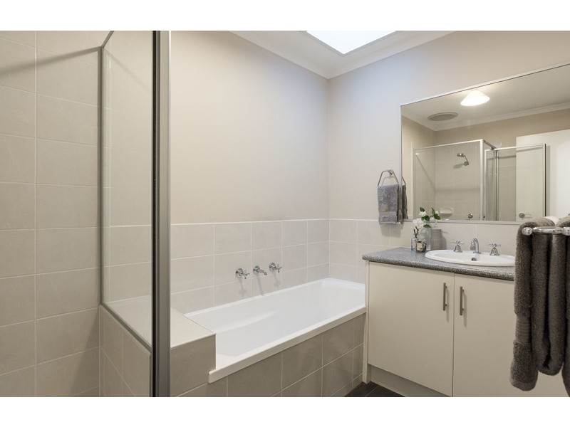 29a Summerhill Park Drive, Mooroolbark VIC 3138