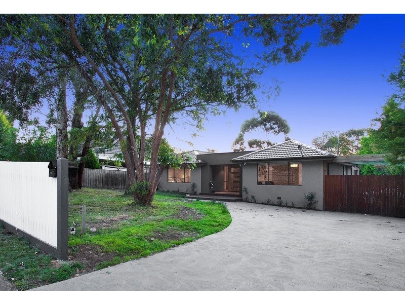 11 Bambra Street, Croydon VIC 3136