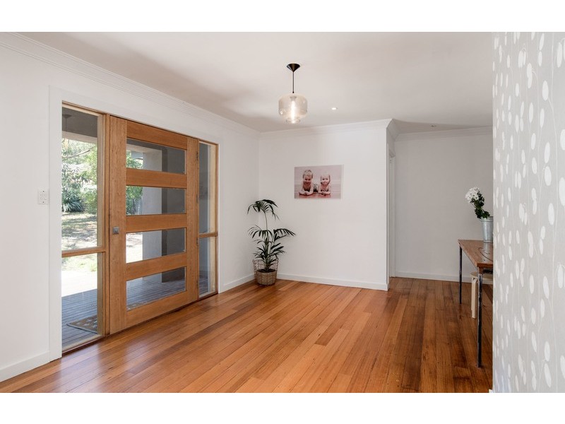 11 Bambra Street, Croydon VIC 3136