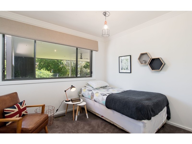 11 Bambra Street, Croydon VIC 3136