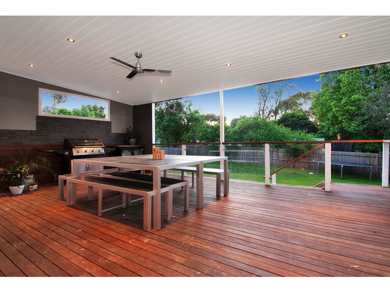 11 Bambra Street, Croydon VIC 3136