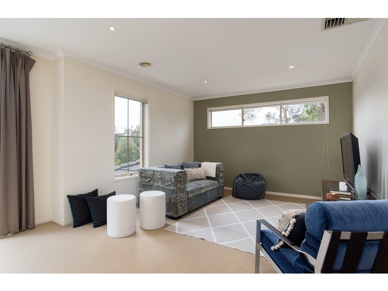 4 Frome Street, Croydon VIC 3136