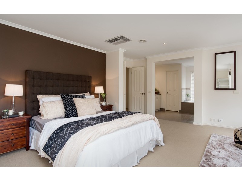 4 Frome Street, Croydon VIC 3136