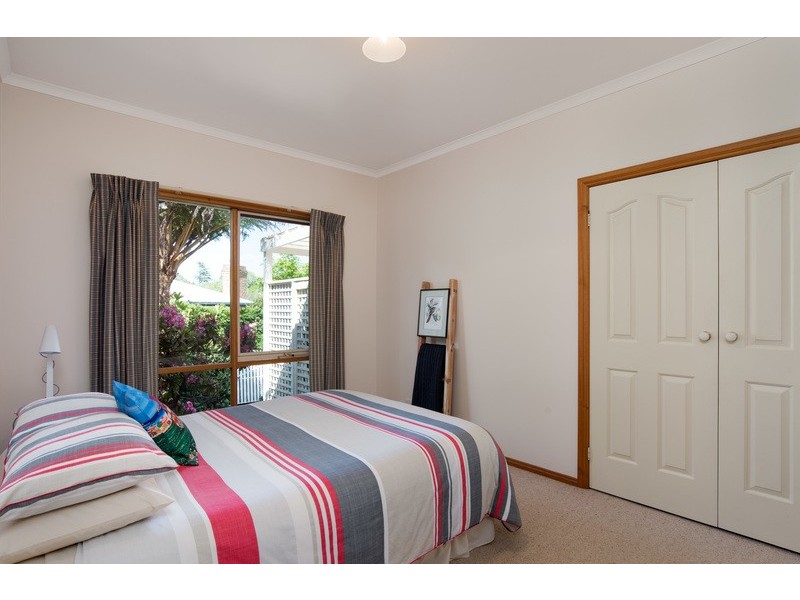 5 Fielden Close, Mooroolbark VIC 3138