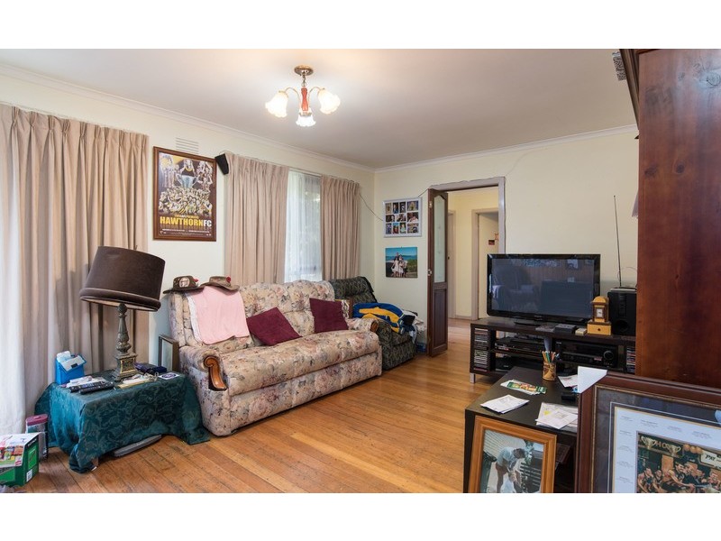 41 Gladesville Drive, Kilsyth VIC 3137