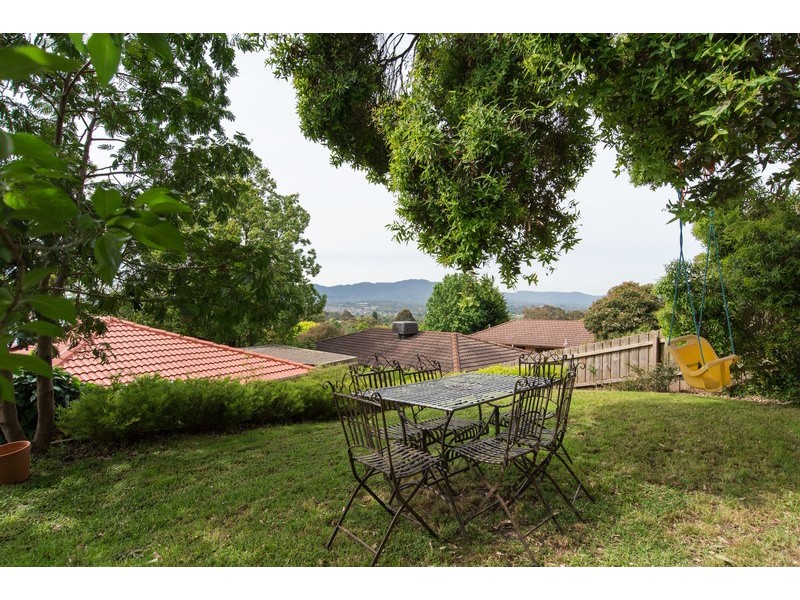 31 Landscape Drive, Mooroolbark VIC 3138