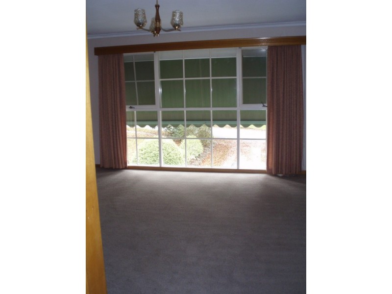 45 Holloway Road, Croydon VIC 3136