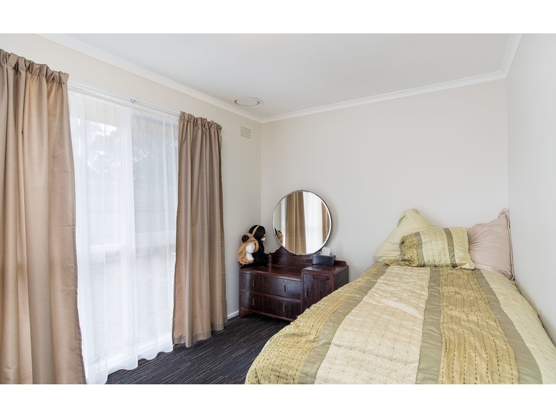 20 Dryden Concourse, Mooroolbark VIC 3138