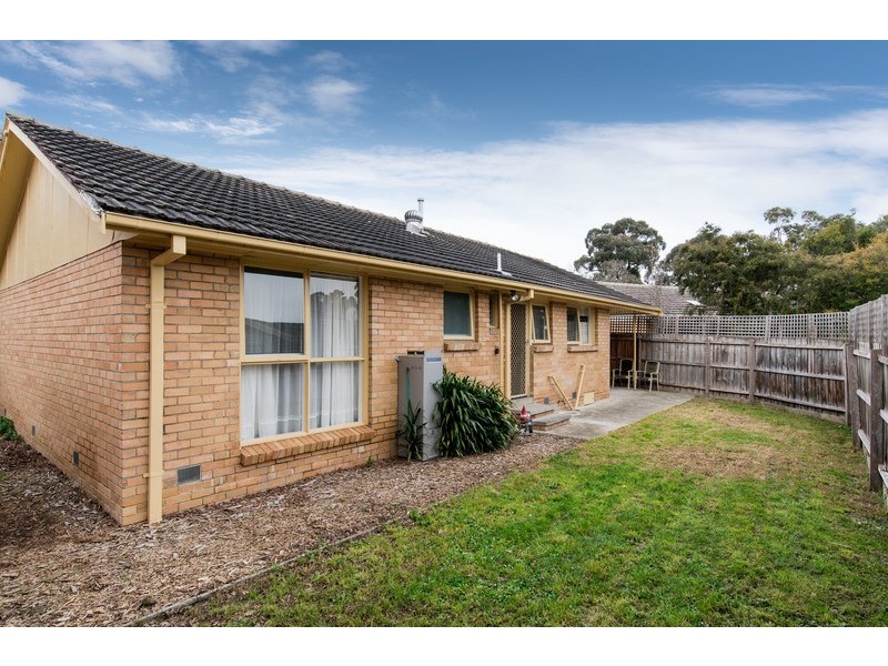 20 Dryden Concourse, Mooroolbark VIC 3138