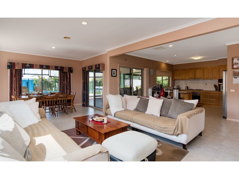 8 Revenue Place, Lilydale VIC 3140