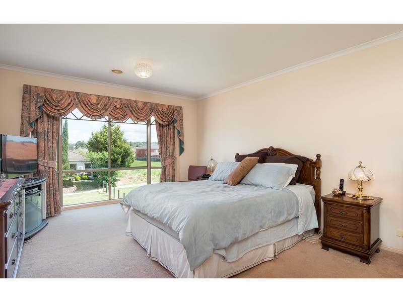 8 Revenue Place, Lilydale VIC 3140
