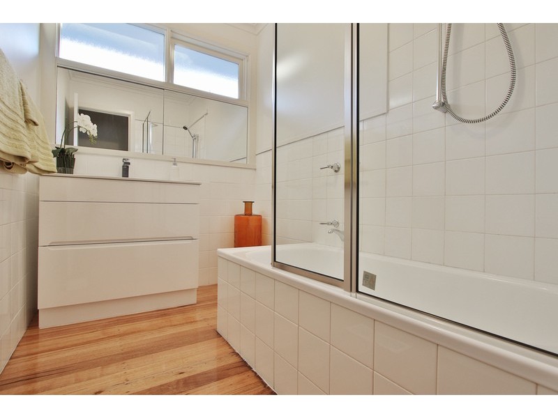 15 Stephen Crescent, Croydon VIC 3136