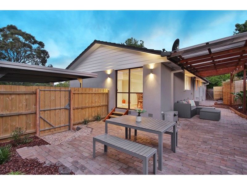 15 Stephen Crescent, Croydon VIC 3136