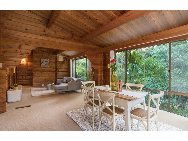 16 Park Road, Montrose VIC 3765