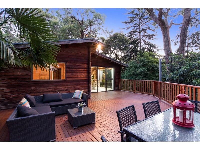 16 Park Road, Montrose VIC 3765