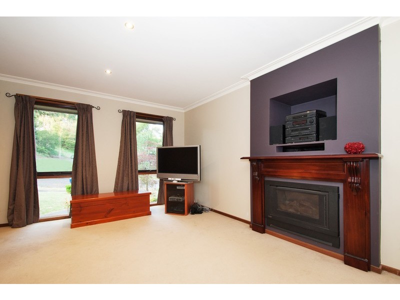 15 Birchwood Drive, Mooroolbark VIC 3138