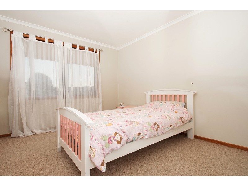 15 Birchwood Drive, Mooroolbark VIC 3138