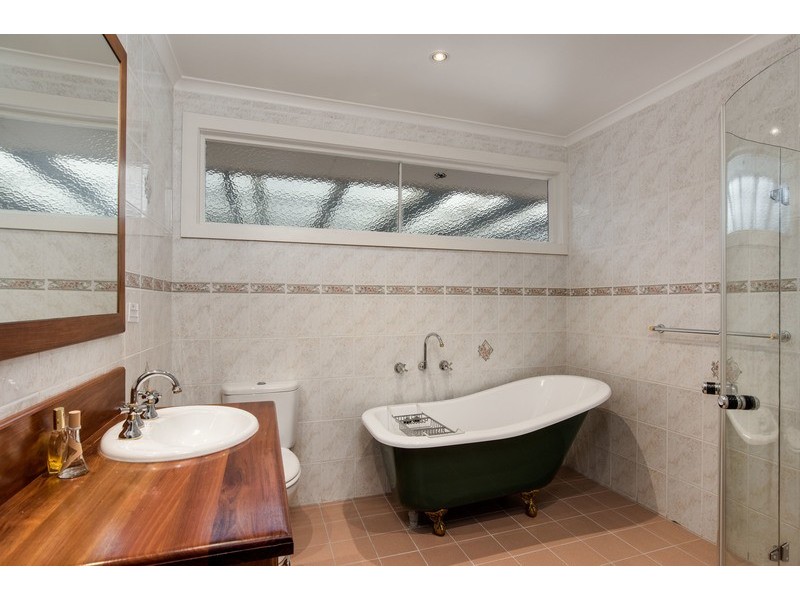 43 Landstrom Quadrant, Kilsyth VIC 3137