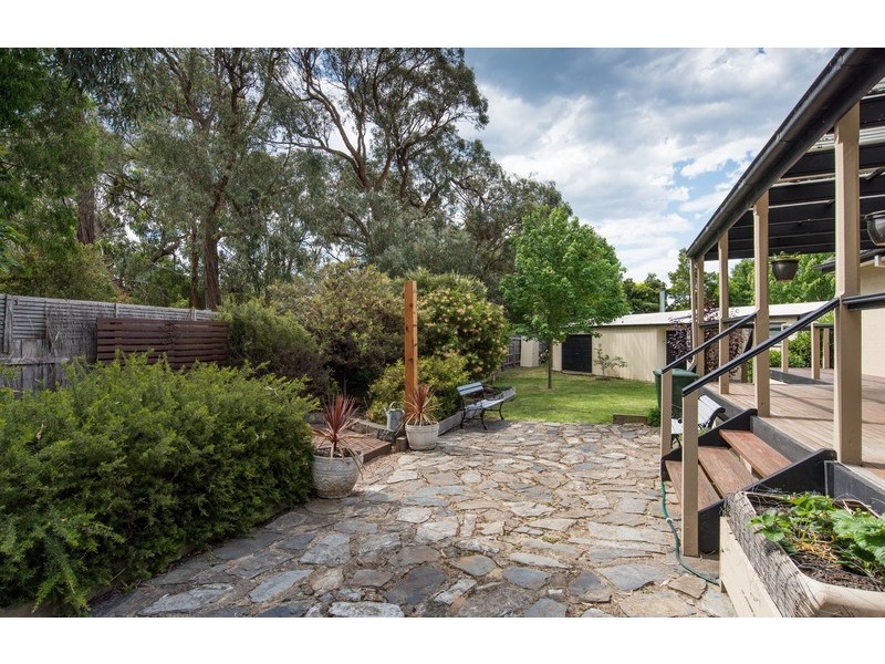 43 Landstrom Quadrant, Kilsyth VIC 3137