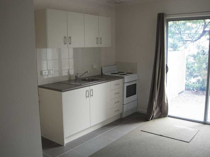 17/8-10 Mount View Parade, Mooroolbark VIC 3138