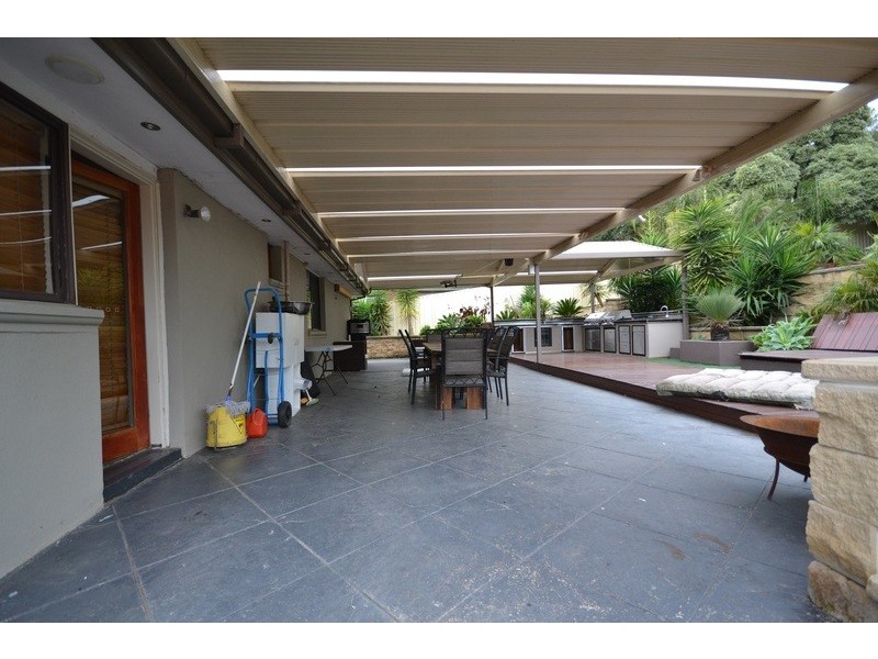12 Meadowlark Lane, Mooroolbark VIC 3138