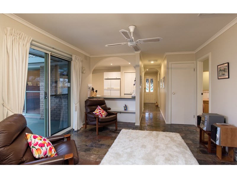 10 Kadina Court, Mooroolbark VIC 3138