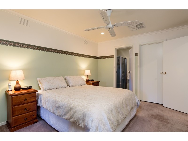 10 Kadina Court, Mooroolbark VIC 3138