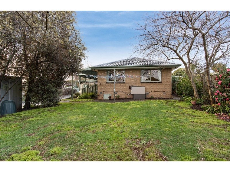 10 Kadina Court, Mooroolbark VIC 3138