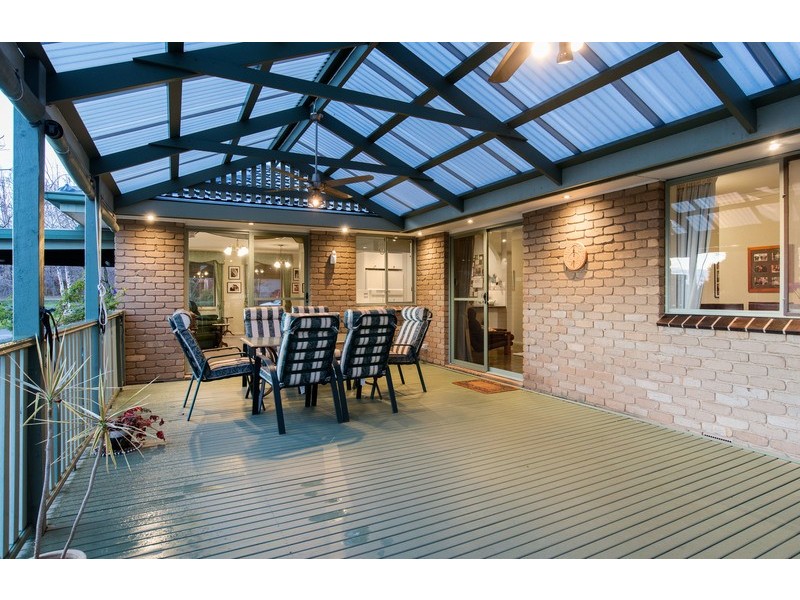 10 Kadina Court, Mooroolbark VIC 3138