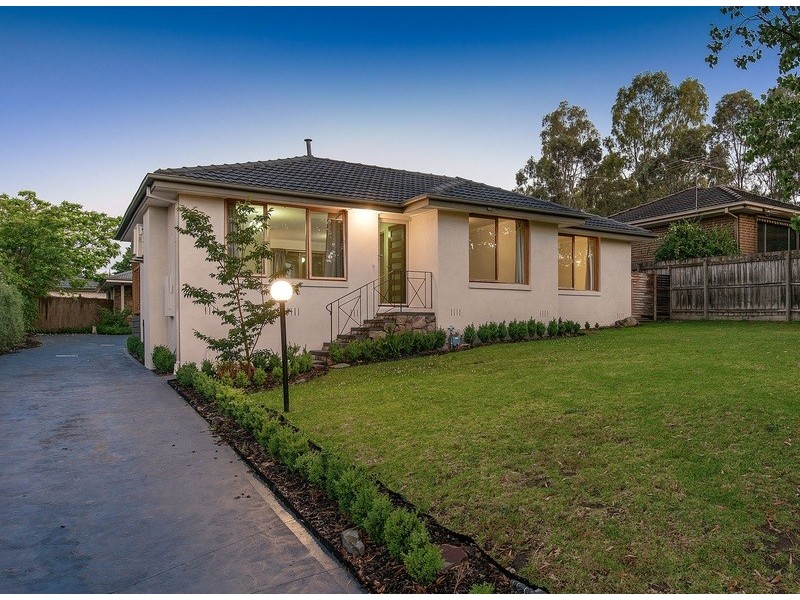 18 Belchester Avenue, Coldstream VIC 3770