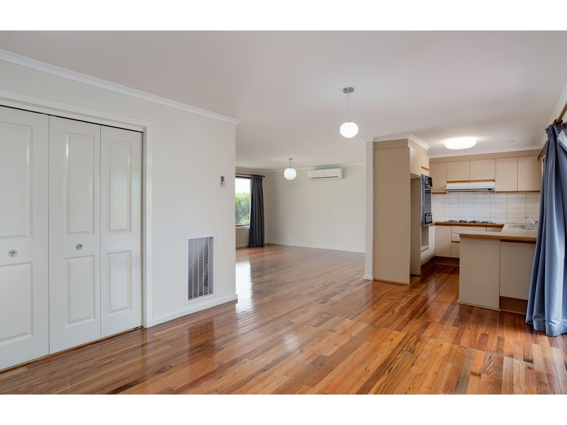 18 Belchester Avenue, Coldstream VIC 3770