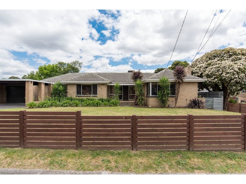 89 Sellick Drive, Croydon VIC 3136