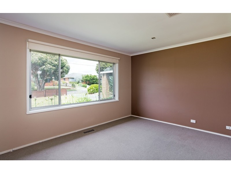 89 Sellick Drive, Croydon VIC 3136