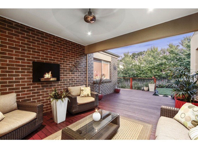 6 Empire Drive, Mooroolbark VIC 3138