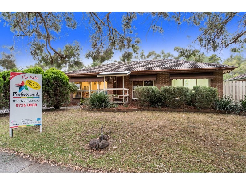 99 Allambanan Drive, Bayswater North VIC 3153