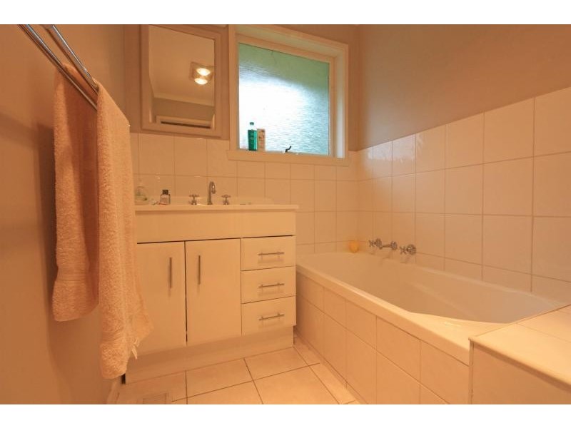 99 Allambanan Drive, Bayswater North VIC 3153