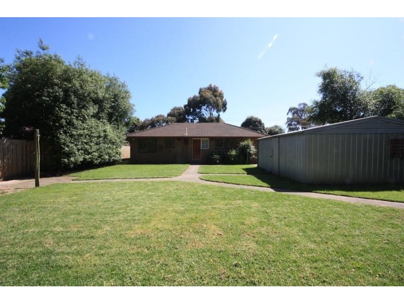 99 Allambanan Drive, Bayswater North VIC 3153