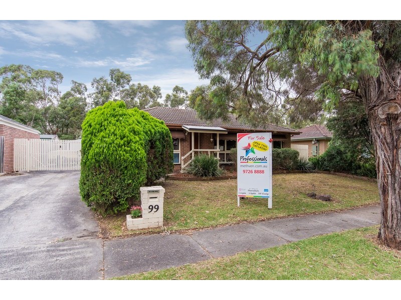 99 Allambanan Drive, Bayswater North VIC 3153